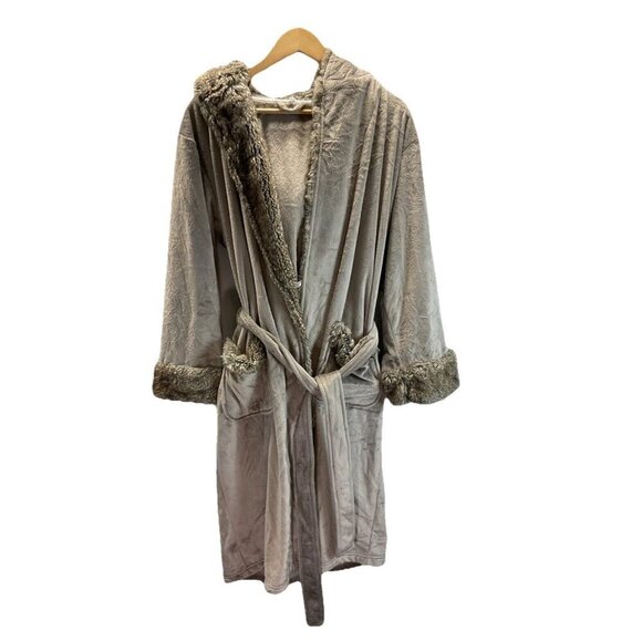 POTTERY BARN Women's Gray FAUX FUR BATHROBE With‎ Hood Size one size Soft Plush - Picture 1 of 8